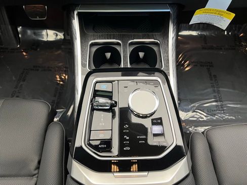 Used 2026 BMW i7 eDrive50 w/ M Sport Package image 12