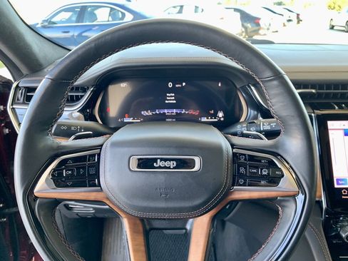 Used 2023 Jeep Grand Cherokee L Summit image 17