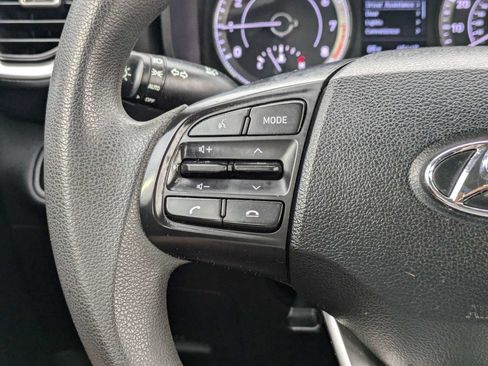 Used 2022 Hyundai Venue SE w/ Cargo Package FWD image 23