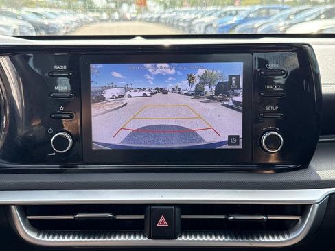 Used 2022 Kia K5 LX FWD image 21