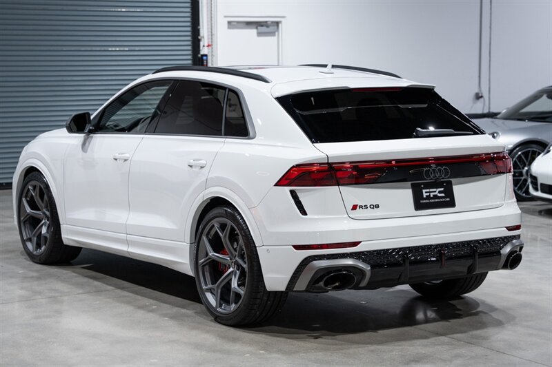 Used 2025 Audi RS Q8 performance AWD/4WD image 67
