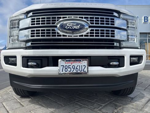 Used 2019 Ford F350 Platinum w/ Platinum Ultimate Package AWD/4WD image 37