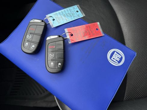 Used 2016 FIAT 500X Lounge image 24