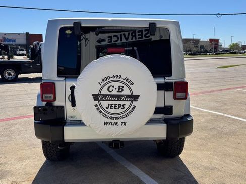 Used 2011 Jeep Wrangler Sahara w/ Connectivity Group image 6