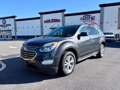 Used 2017 Chevrolet Equinox LT w/ Convenience Package image 2