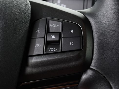 Used 2025 Ford Mustang Mach-E Premium AWD/4WD image 33