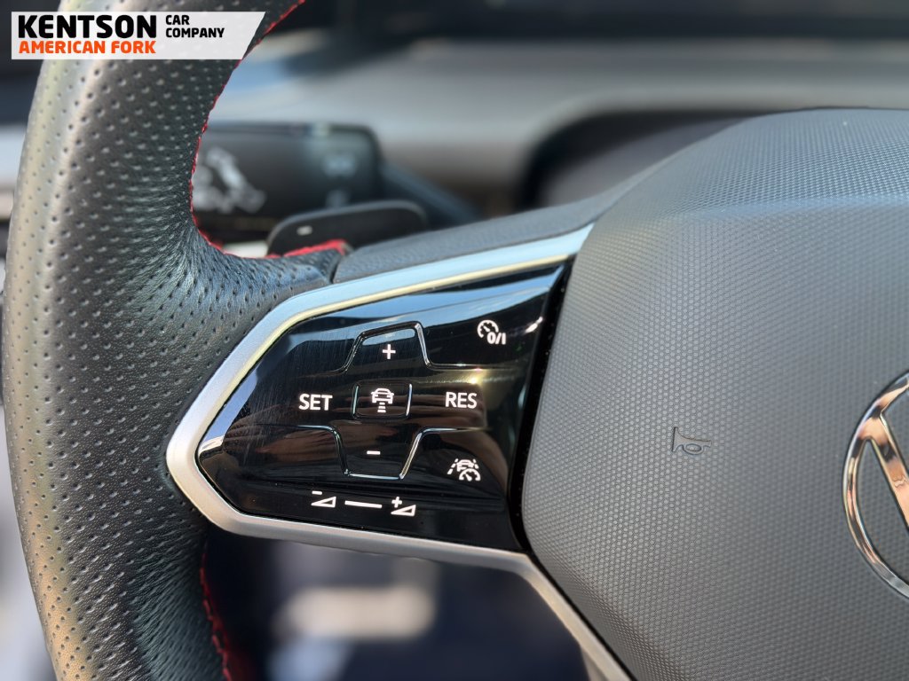 Used 2024 Volkswagen GTI SE FWD image 15