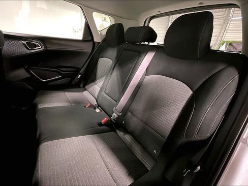 Used 2025 Kia Soul EX FWD image 32