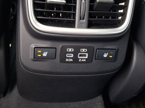 Certified 2025 Subaru Outback Limited image 12