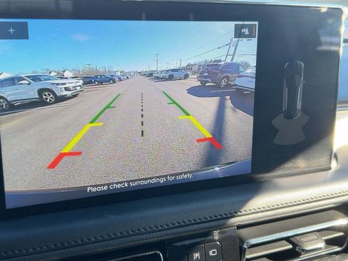 Used 2023 Lincoln Nautilus AWD image 22