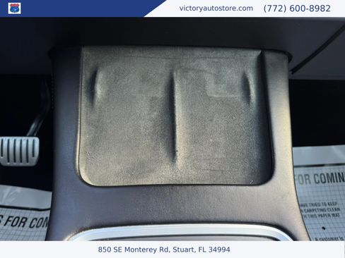Used 2022 Tesla Model Y Performance AWD/4WD image 40