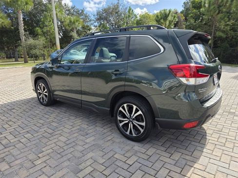 Used 2023 Subaru Forester Limited image 9