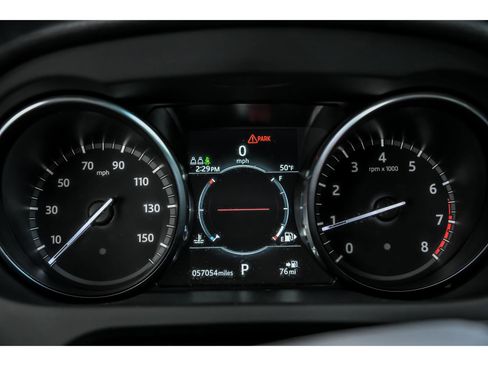 Used 2019 Land Rover Discovery Sport SE AWD/4WD image 16