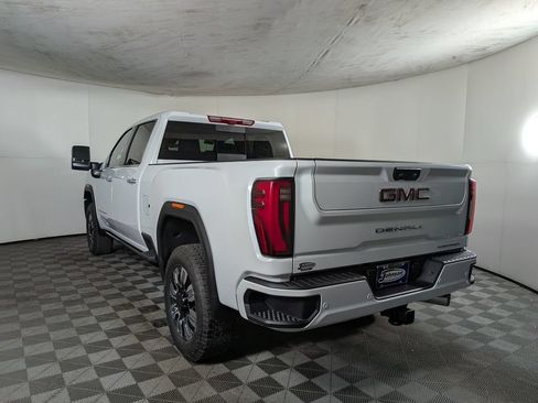 New 2026 GMC Sierra 2500 Denali w/ Denali Reserve Package AWD/4WD image 4