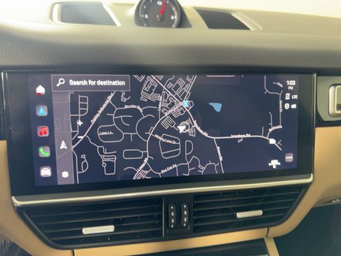 Used 2023 Porsche Cayenne image 24