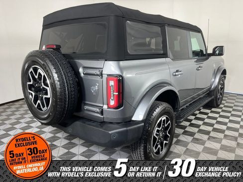 Used 2022 Ford Bronco Outer Banks AWD/4WD image 6