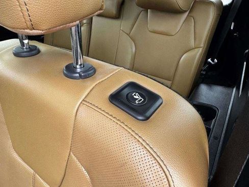 Used 2022 Kia Telluride SX FWD image 37