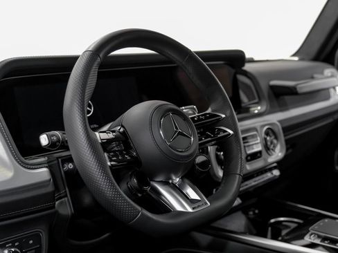 Used 2025 Mercedes-Benz G 63 AMG 4MATIC image 13