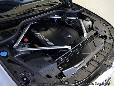 Certified 2024 BMW X5 xDrive40i w/ Premium Package image 38