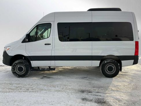 Used 2025 Mercedes-Benz Sprinter 2500 image 6