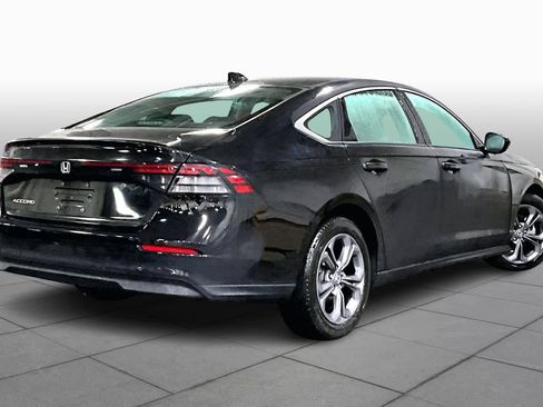 Used 2023 Honda Accord EX image 12