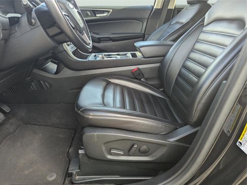 Used 2022 Ford Edge SEL image 12