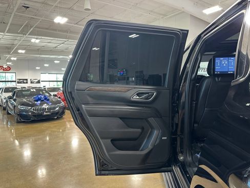 Used 2021 Chevrolet Tahoe High Country w/ Premium Package AWD/4WD image 40
