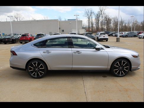 New 2026 Honda Accord Touring image 3