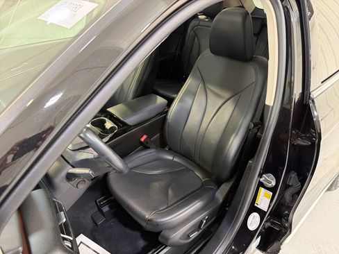 Used 2023 Lincoln Nautilus Reserve w/ Luxury Package image 10