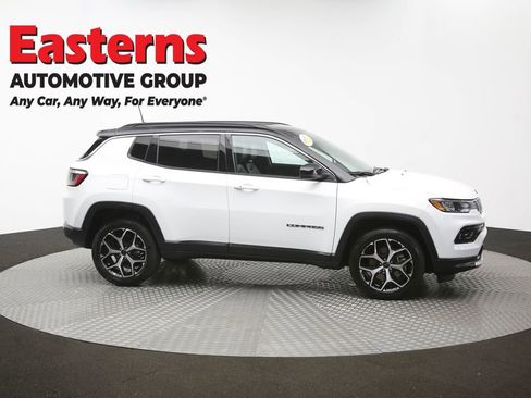 Used 2025 Jeep Compass Limited AWD/4WD image 46