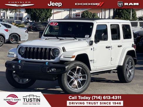 Used 2024 Jeep Wrangler Unlimited AWD/4WD image 1