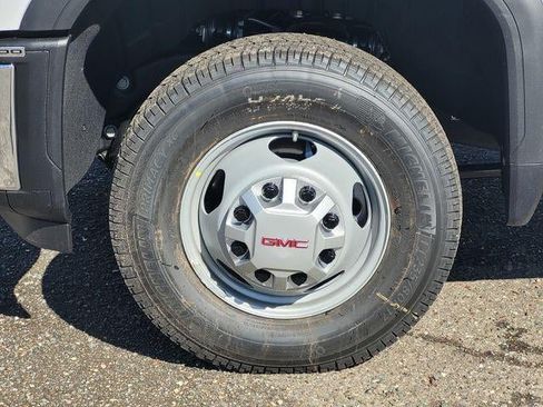 New 2026 GMC Sierra 3500 Pro w/ Convenience Package RWD image 10
