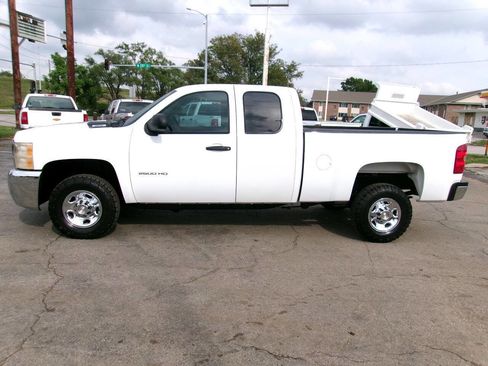 Used 2010 Chevrolet Silverado 2500 W/T image 1