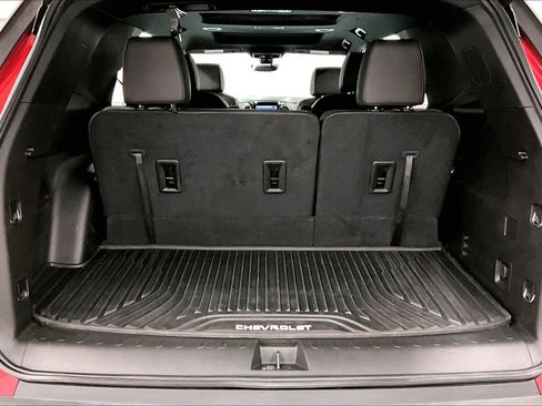 Used 2024 Chevrolet Traverse RS AWD/4WD image 43