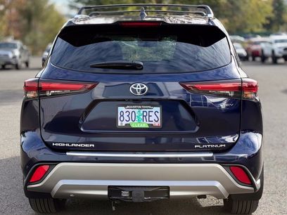 Used 2025 Toyota Highlander Platinum