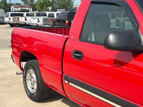 Used 2003 Chevrolet Silverado 1500 2WD Regular Cab w/ Exterior Appearance Pkg image 25