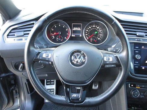Used 2021 Volkswagen Tiguan SE R-Line image 63