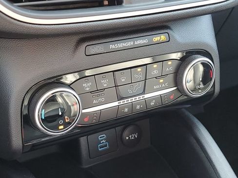 Used 2022 Ford Escape SEL w/ Technology Package AWD/4WD image 16