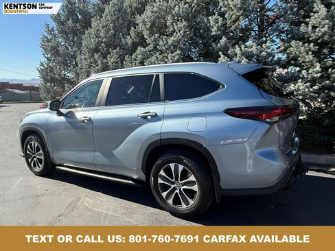 Used 2024 Toyota Highlander XLE AWD/4WD image 6