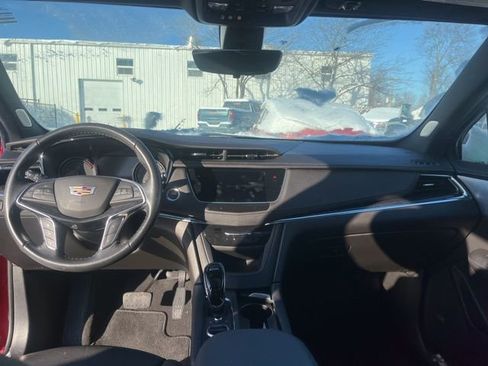 Certified 2023 Cadillac XT5 Premium Luxury w/ Technology Package image 3