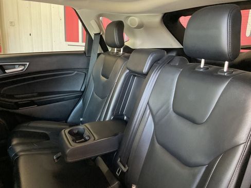 Used 2021 Ford Edge Titanium AWD/4WD image 31