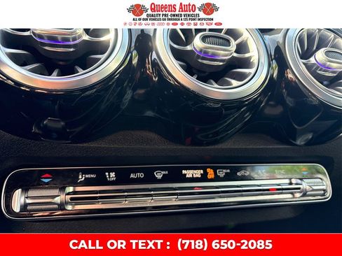 Used 2021 Mercedes-Benz GLB 250 4MATIC w/ Premium Package image 40