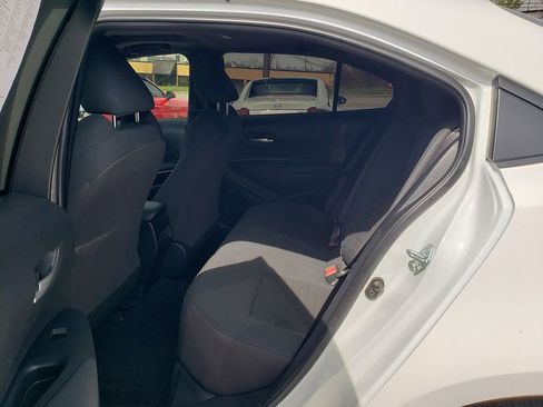 Used 2022 Toyota Corolla SE w/ SE Premium Package FWD image 11