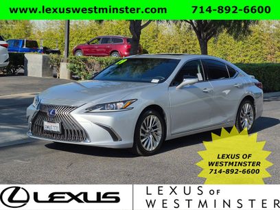 Used 2019 Lexus ES 300h w/ Accessory Package