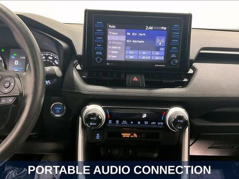 Used 2022 Toyota RAV4 XLE w/ Convenience Package AWD/4WD image 20