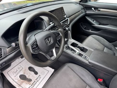 Used 2019 Honda Accord LX image 3