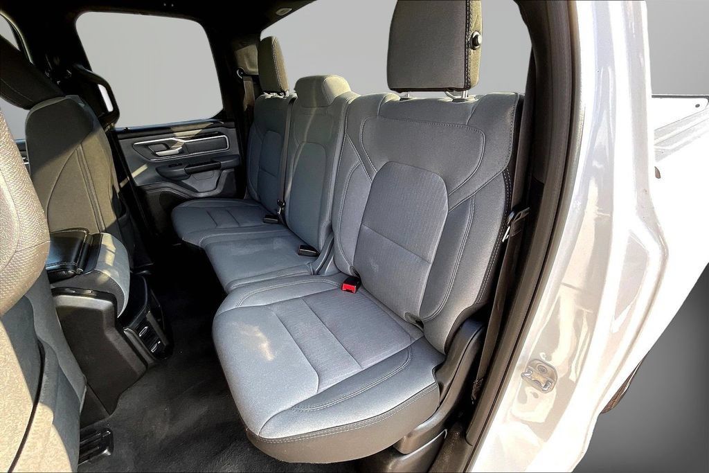Used 2022 RAM 1500 Big Horn AWD/4WD image 22