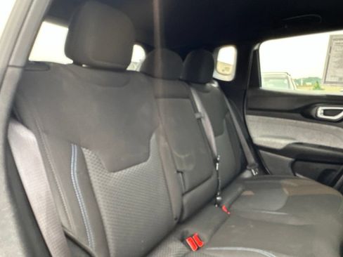 Used 2025 Jeep Compass Sport AWD/4WD image 28