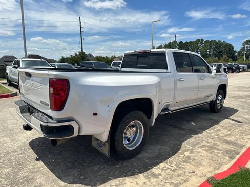 Used 2025 Chevrolet Silverado 3500 High Country w/ High Country Premium Package AWD/4WD image 7