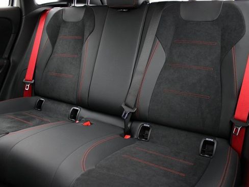 New 2024 Mercedes-Benz GLA 35 AMG 4MATIC image 19